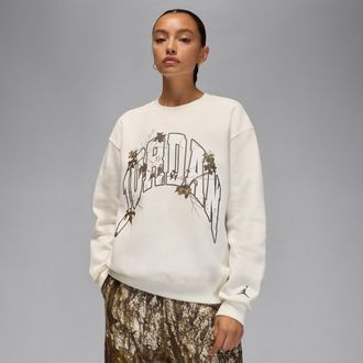 Nike Jordan Womens Jordan Brooklyn Fleece Realtree Crew-Neck Sweatshirt in White | HV0472-133