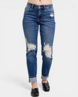 Judy Blue Mid Rise Boyfriend Fit Jeans In Medium Wash