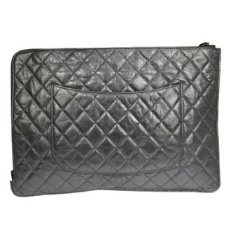 Chanel Pre-owned Clutches, female, Black, Size: ONE SIZE Pre-owned Ipad pouch