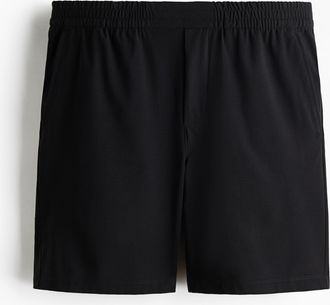 H&M Shorts mit Vierwegestretch in Regular Fit - Schwarz