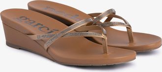 Pedro Garcia Wedge thong sandal in beige leather with crystals | Wilom | Spring Summer 26 | PEDRO GARCIA