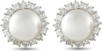 Harry Winston Platinum 3.20ct Diamond and Pearl Earrings HW05-021726