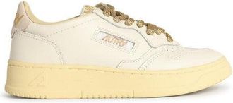 Autry Medalist Low White And Gold Leather Sneakers