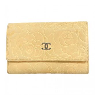 Chanel Beige Leather Wallet (Bi-Fold) (Pre-Owned)