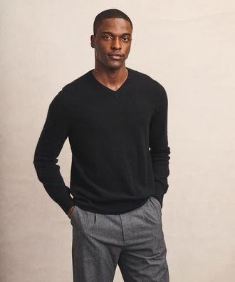 Naadam The Original Cashmere V-Neck Sweater in Black at Nordstrom, Size Xx-Large