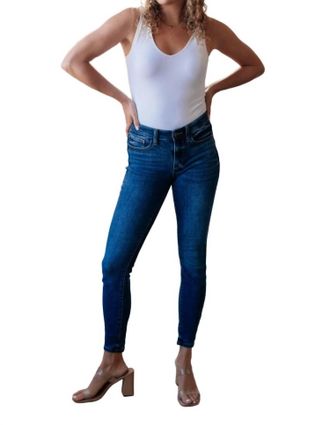 Judy Blue Mid-Rise Skinny Jeans In Dark Wash