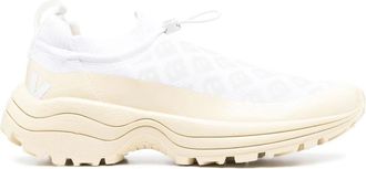 Veja x Am&eacute;lie Pichard V-gebreide sneakers
