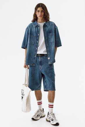 H&M Oversized Fit Carpenter Shorts in Denim Blue at Nordstrom, Size 36