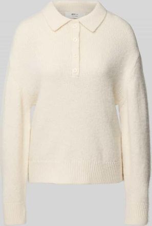Gina Tricot Strickpullover mit Umlegekragen und Knopfleiste in Ecru, Größe XL