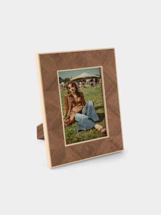 Linley Henley Heart Walnut Photo Frame (5x7)