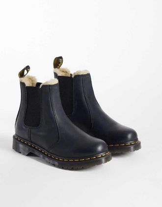 Dr. Martens 2976 Leonore - Stivaletti Chelsea neri con fodera in pelliccia-Nero