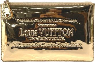 Louis Vuitton Gold Leather Pochette (Pre-Owned)