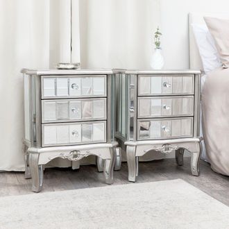 Melody Maison Pair Of Mirrored Bedside Tables - Tiffany Range in Metallic Silver