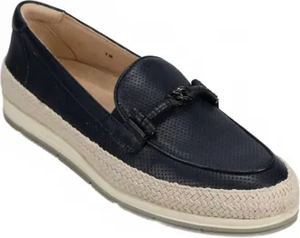 Vaneli Womens Quarzi Almond-Toe Loafer In Dk Navy Perf
