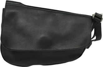 Ferragamo Black Leather Shoulder Bag (Pre-Owned)