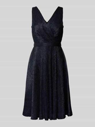 Troyden Collection Cocktailkleid in Wickel-Optik in Marine, Gr&ouml;&szlig;e 32