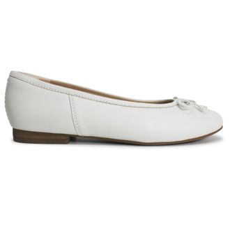 Clarks Fawna Lily Leather Womens Slip On Shoes - White - Size:UK 6.5