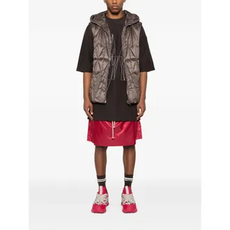 Moncler Drop-Crotch Shorts - Red
