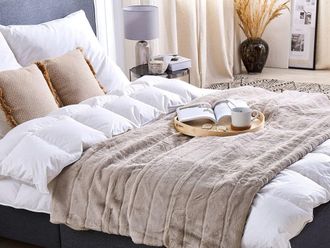 Beliani Manta de poliéster beige 220x180cm