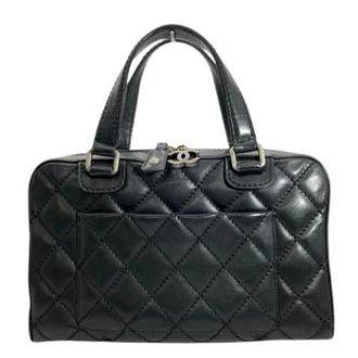 Chanel Pre-owned Handbags, female, Black, Size: ONE SIZE Pre-owned Boston Bag