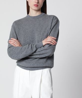 Toteme Classic cashmere crew-neck sweater in mid grey melange