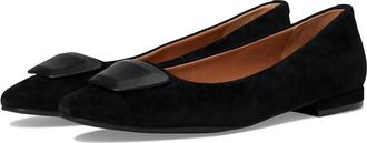 Gentle Souls Womens Hanette Suede Flat In Black