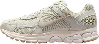Nike Zoom Vomero 5 - Dames - Hardloopschoenen - Beige - 38 EU - Leer - Fitness