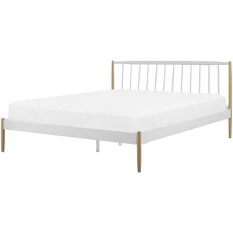 Beliani Cama De Metal 160 X 200 Cm Blanca Con Patas De Madera Clara Base De Listones Estilo Retro Escandinavo Maurs