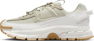 Nike Womens Zoom Vomero Roam Winterized Shoes in White | HQ2181-100