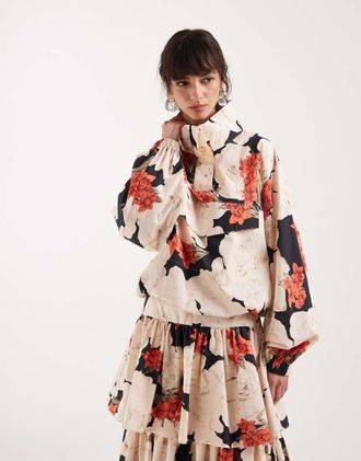 Asos Giacca con collo a imbuto e tasca applicata a fiori color rosso in coordinato-Multicolore