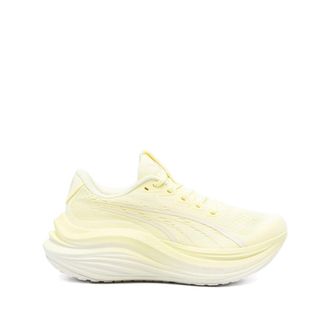 Puma Deviate Nitro Sneakers