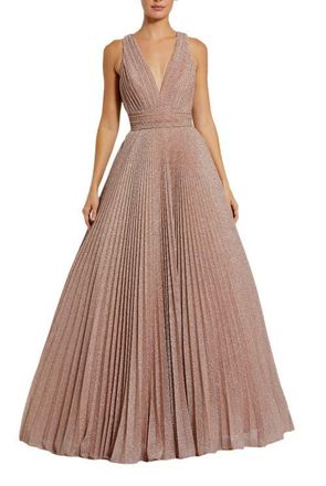 Mac Duggal Shimmering Georgette Pleated Sleeveless Gown in Rose Gold at Nordstrom, Size 16