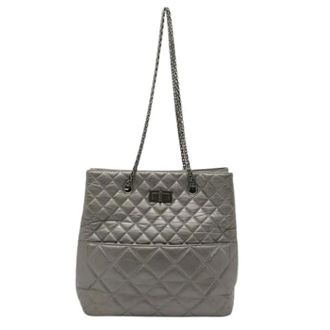 Chanel Pre-owned Shoulder Bags, female, Gray, Size: ONE SIZE Pre-owned 2.55 Shoulder & Tote Bag