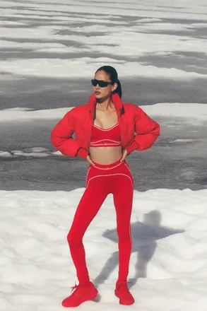 Alo | Airbrush High-Waist Heart Throb Legging in Bright Red/White, Size: Medium