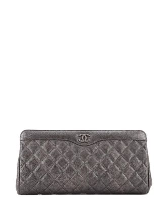 Chanel Clutch CC grande in pelle Caviar trapuntata - Argento