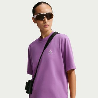 Nike Womens Nike ACG Short-Sleeve T-Shirt in Purple | DJ3646-544