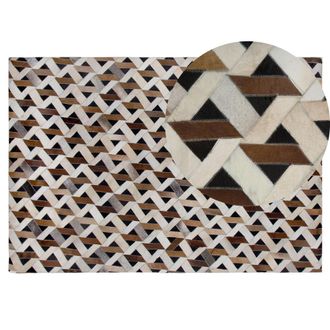 Beliani Alfombra De Cuero Marr&oacute;n Y Gris Patr&oacute;n Geom&eacute;trico 140 X 200 Cm R&uacute;stico Boho Tuglu