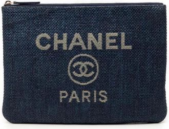 Chanel Pre-owned Clutches, female, Blue, Size: ONE SIZE Pre-owned Denim clutches