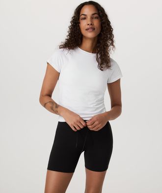 Vuori Clothing Short Sleeve Seamless Surge T-Shirt | White | XS, Size Extra Small