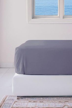 BedVoyage Luxury 100% Viscose Cooling Deep-Pocket Fitted Sheet in Platinum at Nordstrom, Size Queen