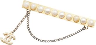 Chanel Pre-owned Jewellery, female, Yellow, Size: ONE SIZE Pre-owned Decorative Faux Pearl Brooch