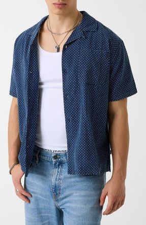 Guess Boxy Crop Cotton Camp Shirt in Gj Wash Down Dark at Nordstrom, Size Xx-Large