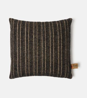 Lyria Euplio cushion