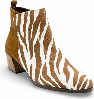 J. Rene&eacute; Womens Halsie Tiger Print Booties In Brown / White