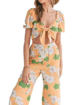 Sadie & Sage Front Tie Crop Top In Desert Flower