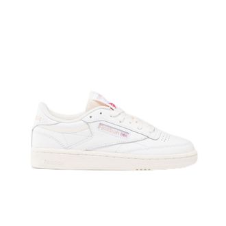 Reebok Female Adult Club C 85 FTWWHT/Chalk/PINSTU 2.5 White