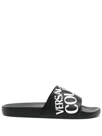 VERSACE JEANS* COUTURE ロゴ ラバーサンダル フラット VERSACE JEANS COUTURE (ヴェルサーチェ ジーンズクチュール