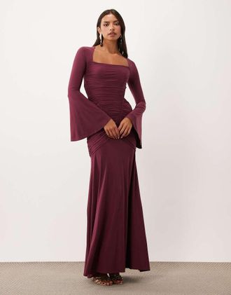 Asos vestito maxi aderente con scollo quadrato e corpino arricciato color berry-Rosso