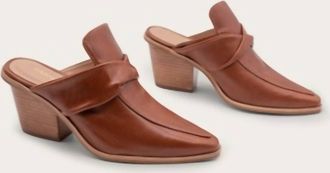 Kaanas Womens Meridiana Distressed Loafer Mule In Toffee