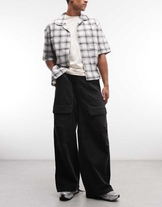 Weekday Pantaloni parachute oversize nero slavato
